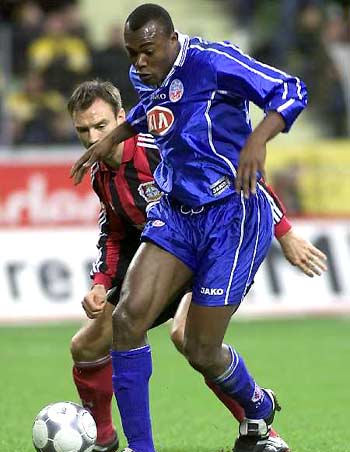 次射门的背 次射门的背